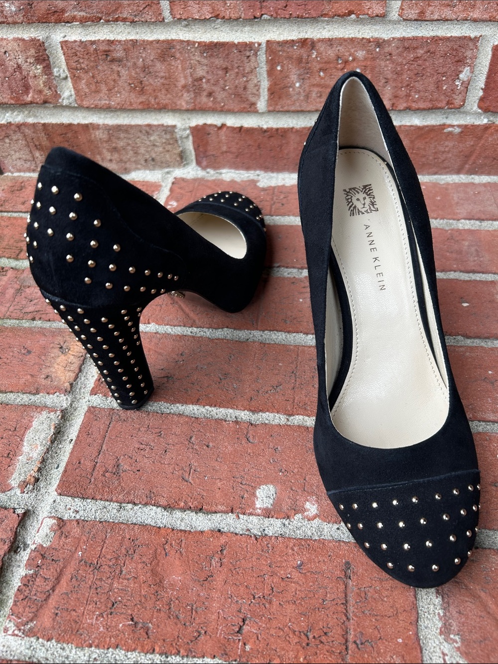 ANNE KLEIN Black Suede/Goldtone Studded High Heel Pumps
